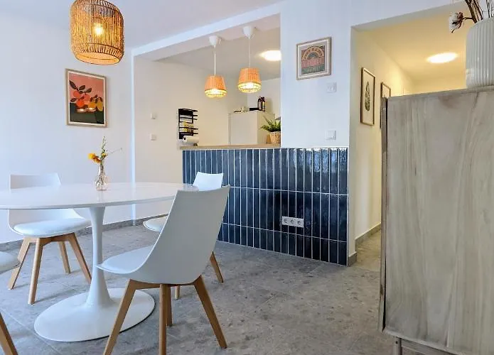 Boho-style In - Zentral & Βίντερμπεργκ